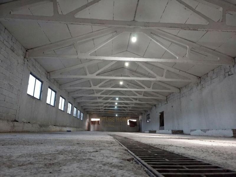 Magazinë në shitje në Vaqarr, Tiranë, 575 m². Foto 2 nga 6