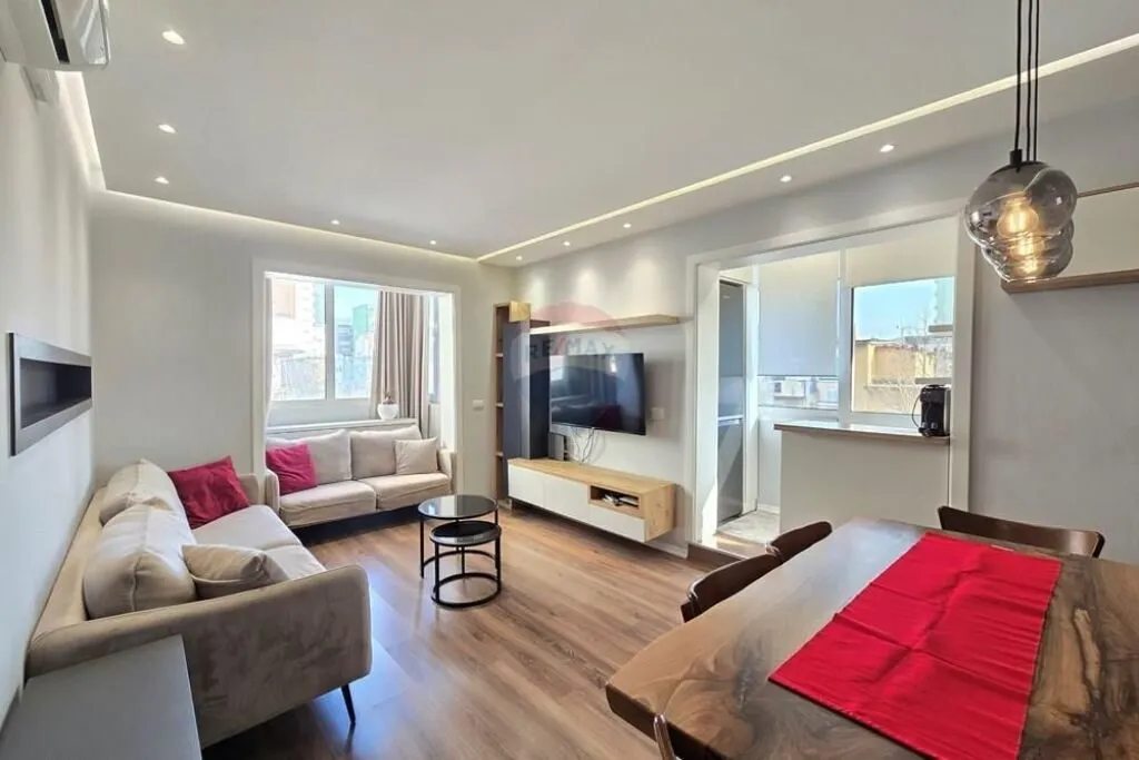 Apartament me qera në Rruga Abdyl Frashëri, Tiranë, 75 m². Foto 1 nga 12