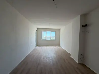 Apartament 2+1 në shitje në Univers City, Tiranë, 90 m². Foto 3 nga 11