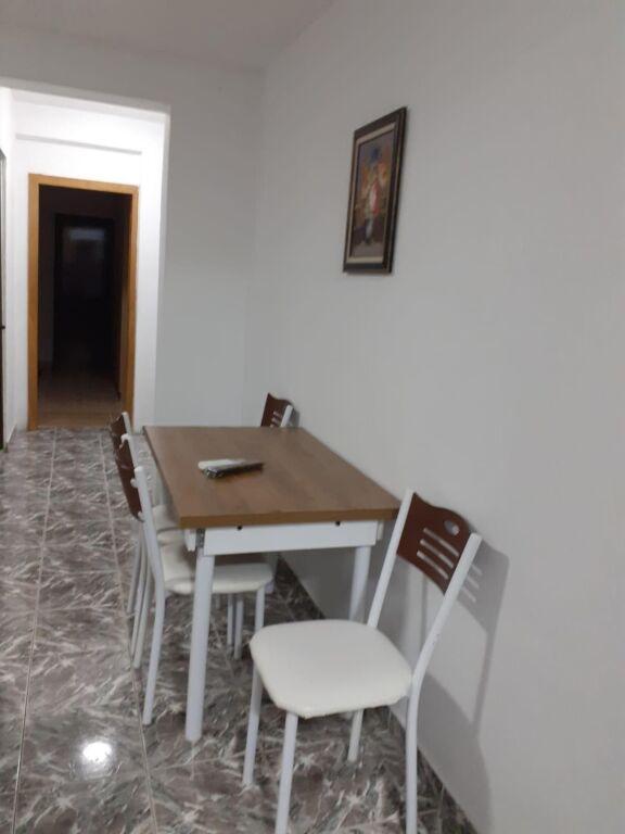 Apartament 2+1 me qera në Sheshi Uillson, Tiranë, 93 m². Foto 5 nga 5