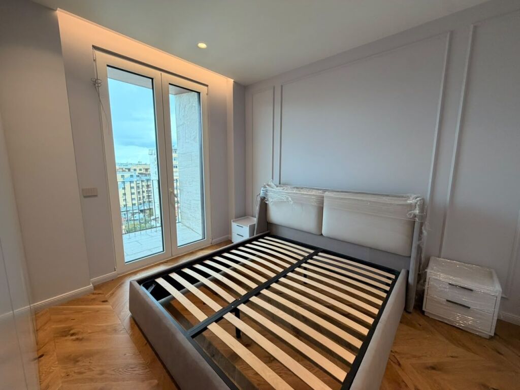 Apartment 3+1 for sale in Komuna e Parisit, Tirana, 192 m². Photo 2 of 3