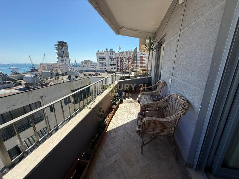 Apartament 2+1 me qera në Durrës, 105 m²