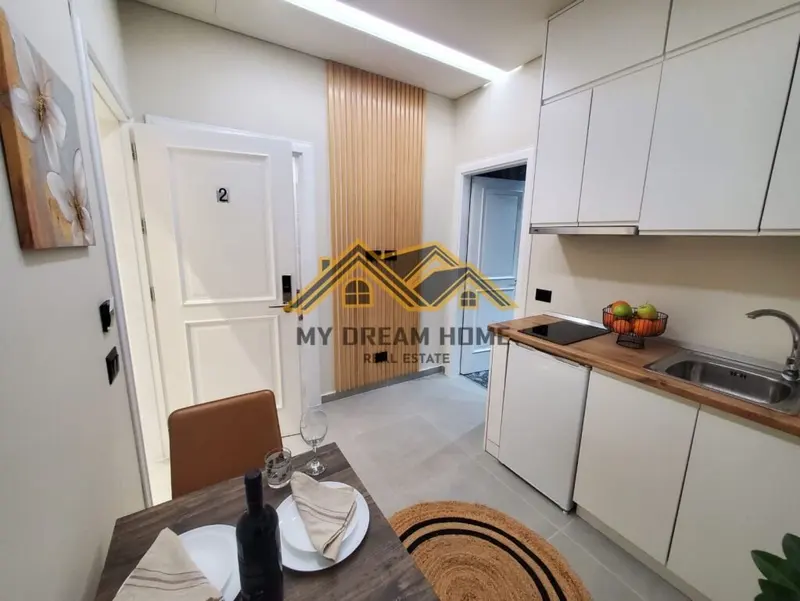 Locale commerciale in vendita a Plazh, Durazzo, 130 m²