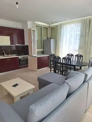 Apartament 2+1 me qera në Rruga Faik Konica, Vlorë, 90 m². Foto 8 nga 10