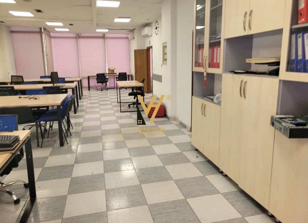 Zyrë me qera në Ish Ekspozita, Tiranë, 286 m²