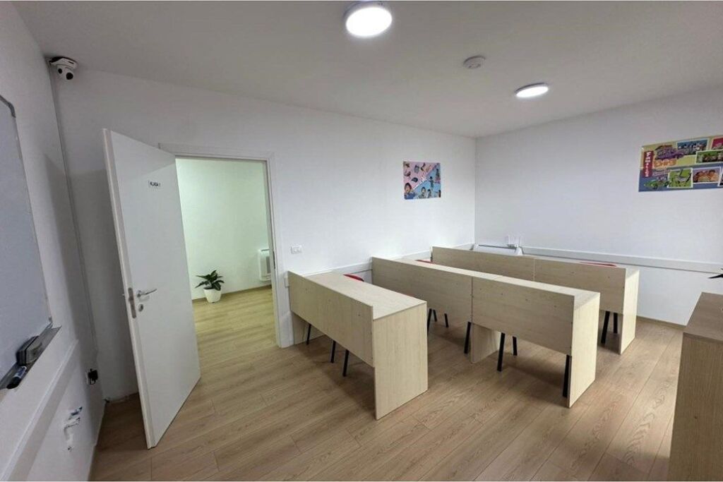 Apartment for sale in Bulevardi i Ri, Tirana, 159 m². Photo 3 of 3
