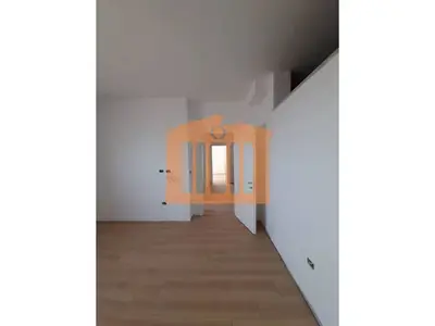 Apartment for sale in Qendër, Durrës, 400 m². Photo 5 of 10