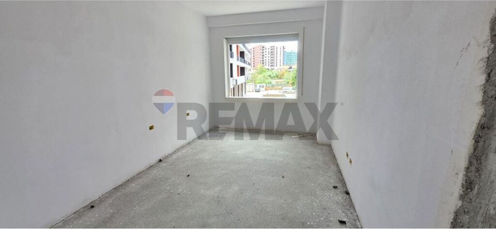 Apartment for sale in Paskuqan, Kamëz, 106 m². Photo 2 of 3