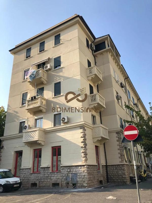 Office for rent in Bulevardi Zogu I, Tirana, 65 m²