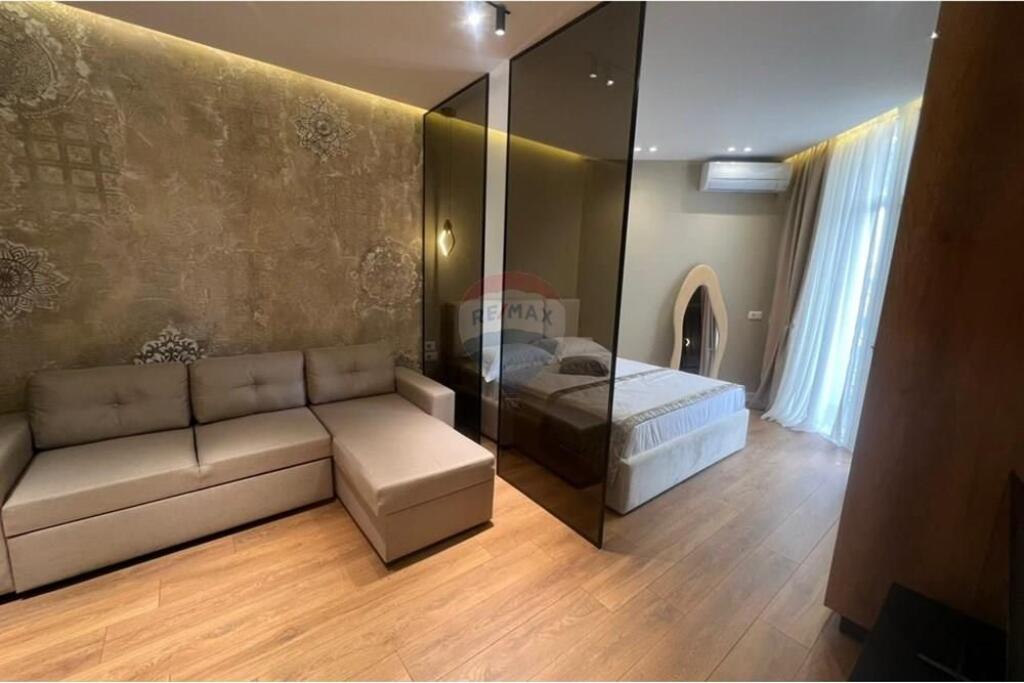 Appartamento in vendita a Sheshi Skënderbej, Tirana, 48 m². Foto 2 di 3