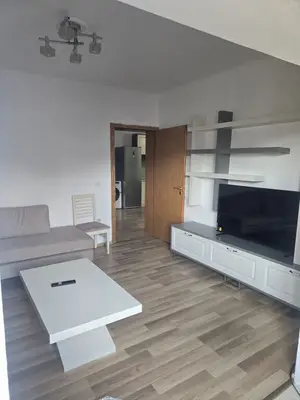 Apartament 1+1 me qera në Rruga e Elbasanit, Tiranë, 64 m². Foto 4 nga 10