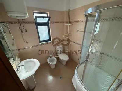 Vilë me qera në Kombinat, Tiranë, 230 m². Foto 4 nga 11