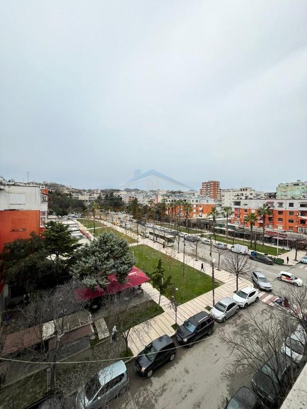 Appartamento 2+1 in vendita a Lulishtja, Durazzo, 103 m²
