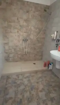 Apartament 2+1 me qera në 21 Dhjetori, Tiranë, 100 m². Foto 3 nga 10