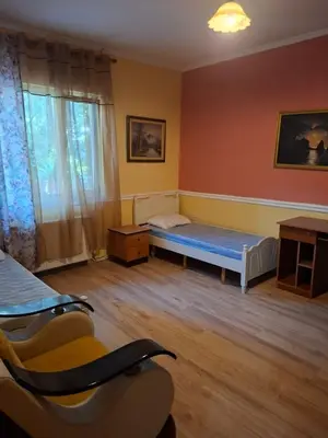Vilë 2+1 me qera në Kristal Center, Tiranë, 135 m². Foto 9 nga 9