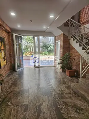 Zyrë me qera në Rtsh, Tiranë, 74 m². Foto 3 nga 12