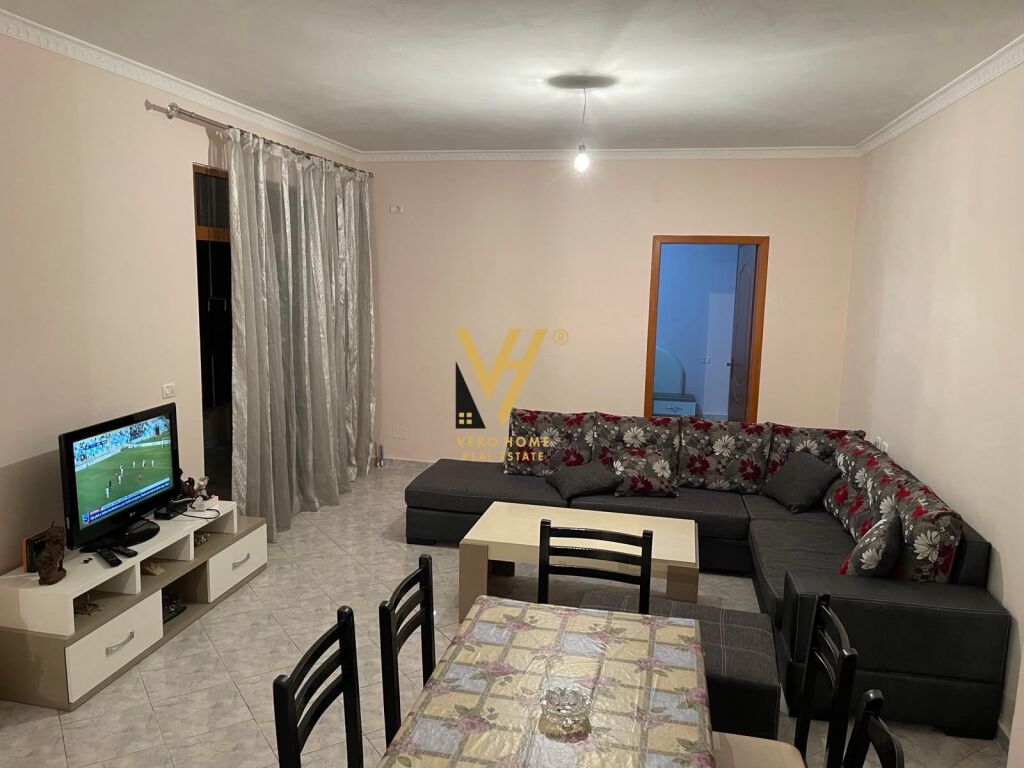 Apartament 1+1 me qera në Kombinat, Tiranë, 73 m²