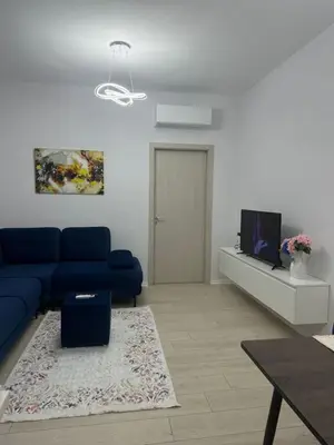 Apartament 1+1 me qera në Nexho Konomi, Tiranë, 67 m². Foto 2 nga 12