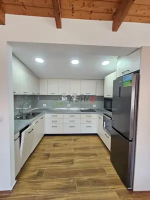 Appartamento 2+1 in affitto a Shkolla 2 Gjelat, Durazzo, 120 m². Foto 2 di 12