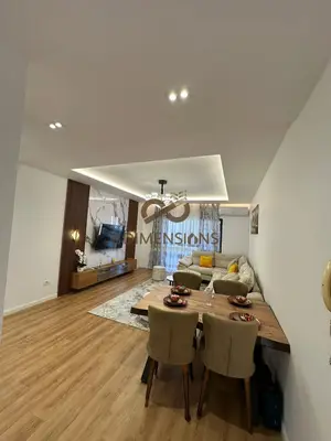 Apartament 2+1 në shitje në Pallati me Shigjeta, Tiranë, 116 m². Foto 2 nga 11