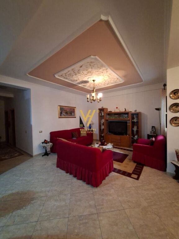 Apartament 2+1 me qera në Selitë, Tiranë, 120 m². Foto 1 nga 3