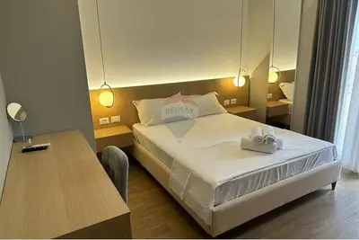 Locale in vendita a Dhimiter Konomi, Valona, 1.076 m². Foto 3 di 7