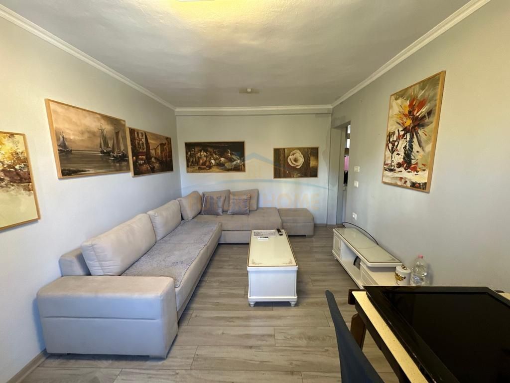 Apartment 1+1 for rent in Bulevardi Bajram Curri, Tirana, 41 m²