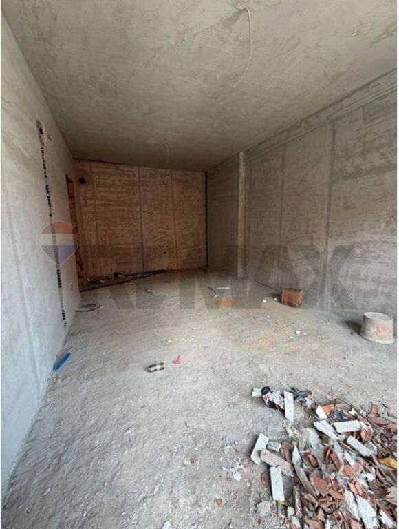Apartment for sale in Paskuqan, Kamëz, 68 m². Photo 3 of 3