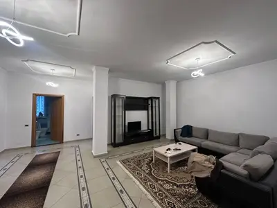 Appartamento 2+1 in affitto a Rruga Myslym Keta, Tirana, 140 m². Foto 4 di 6
