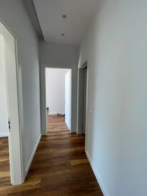 Zyrë me qera në Altana Luxury Residence, Tiranë, 117 m². Foto 2 nga 5
