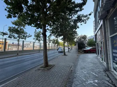 Ambient biznesi me qera në Porti i Durrësit, Durrës, 33 m². Foto 4 nga 6