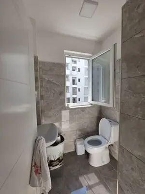 Appartamento 1+1 in vendita a Rruga Shtraus, Alessio, 87 m². Foto 6 di 8