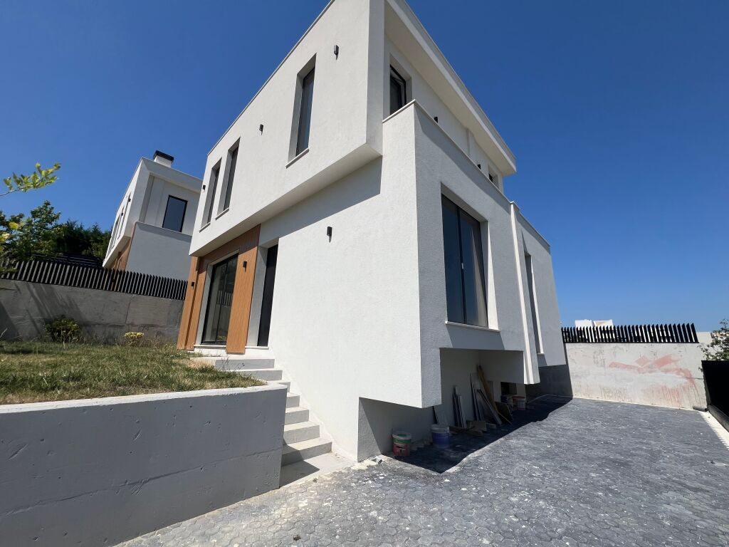 Vilë në shitje në Rruga Hiqmet Buzi, Shkodër, 310 m². Foto 1 nga 3