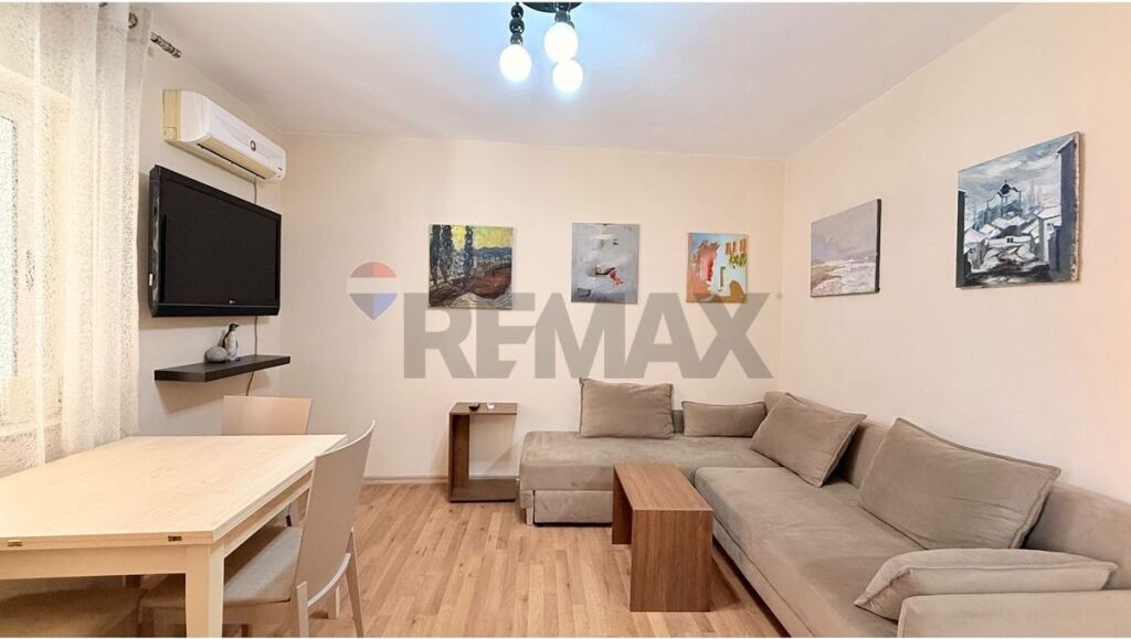 Apartment for rent in Blloku i Ambasadave, Tirana, 75 m²