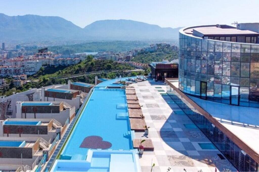 Villa for sale in Kodra e Diellit, Tirana, 349 m². Photo 1 of 3