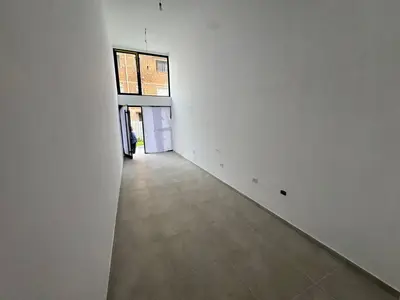 Commercial space for rent in Tregu Elektrik, Tirana, 30 m². Photo 2 of 3