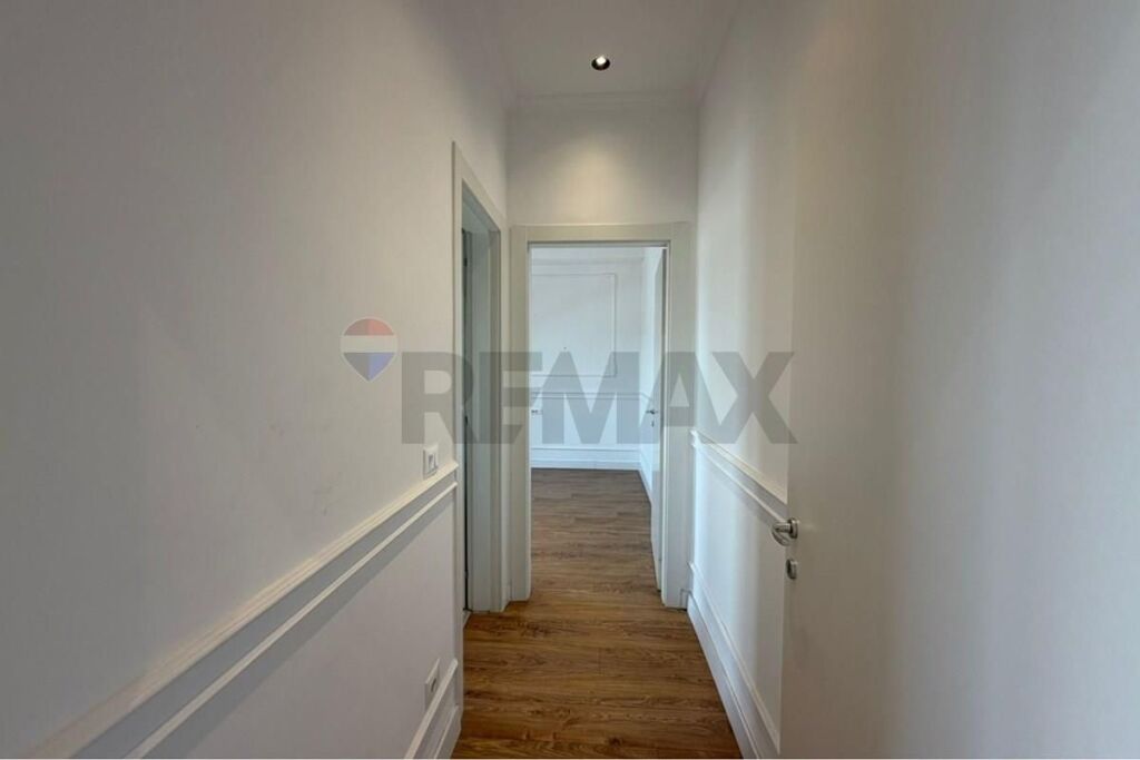 Ufficio in affitto a Rruga e Kavajës, Tirana, 120 m². Foto 2 di 3
