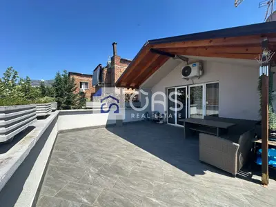 Penthouse 2+1 me qera në Xhamlliku, Tiranë, 120 m². Foto 3 nga 8