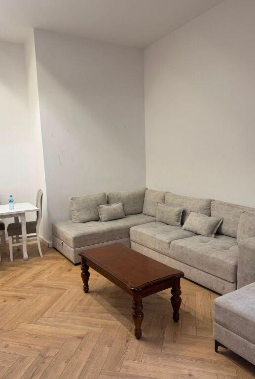Appartamento 1+1 in affitto a Rruga Idriz Dollaku, Tirana, 55 m²