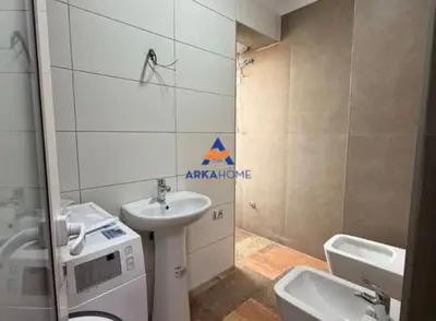 Apartament 1+1 në shitje në Rruga Siri Kodra, Tiranë, 52 m². Foto 4 nga 5