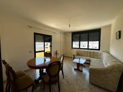 Apartament 2+1 me qera në Rruga Mujo Ulqinaku, Durrës, 92 m². Foto 1 nga 7