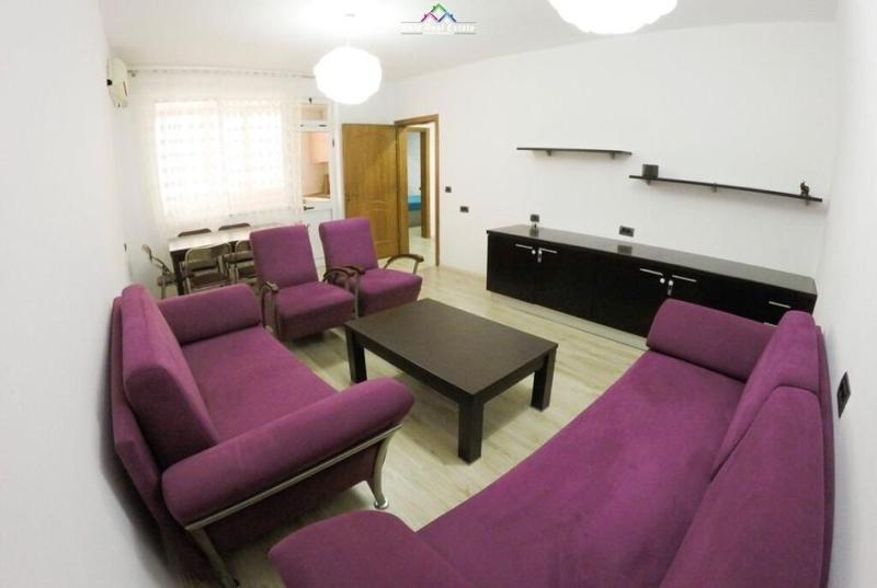 Appartamento 1+1 in affitto a Rruga Nikolla Lena, Tirana, 54 m²