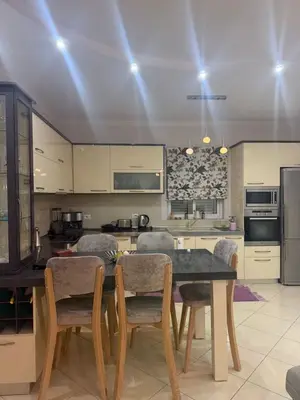Apartament 3+1 me qera në Vilat Gjermane, Tiranë, 110 m². Foto 10 nga 10