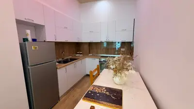 Apartament 2+1 në shitje në Liqeni i Thatë, Tiranë, 130 m². Foto 7 nga 12