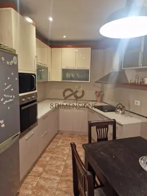 Apartament 2+1 me qera në Rruga Fortuzi, Tiranë, 130 m². Foto 2 nga 10