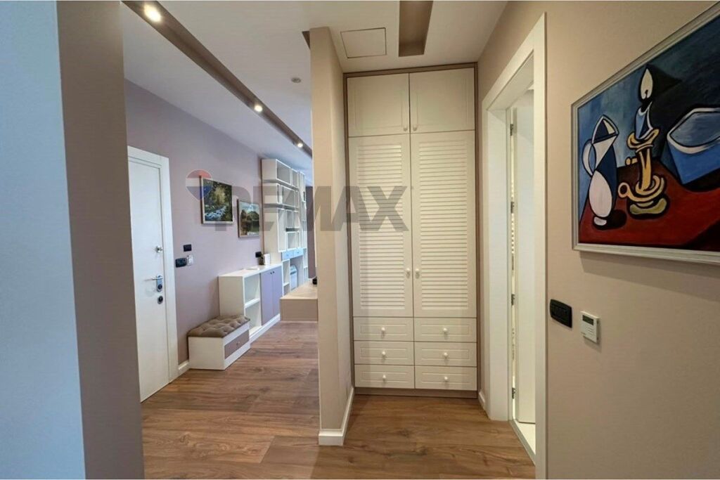 Apartament me qera në Rruga Shyqyri Brari, Tiranë, 160 m². Foto 2 nga 3