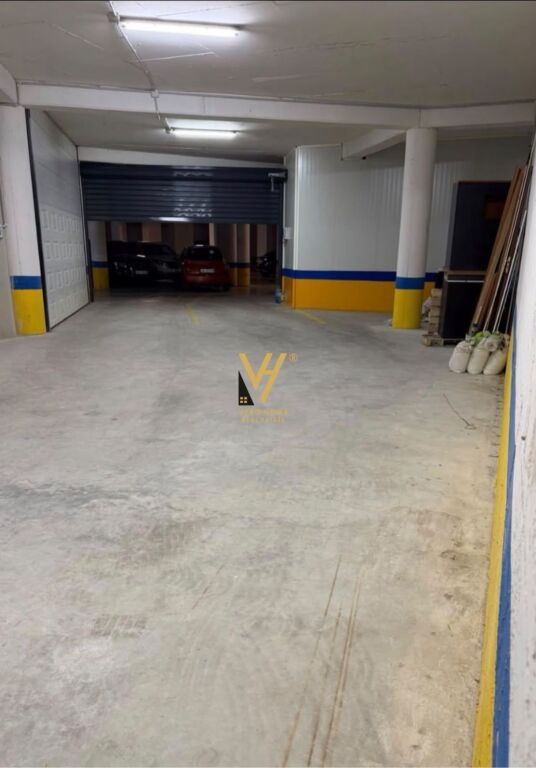 Magazinë me qera në Ish Fusha e Aviacionit, Tiranë, 200 m². Foto 2 nga 3