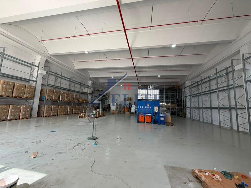 Warehouse for rent in Autostrada Tirane - Durres, Tirana, 897 m²