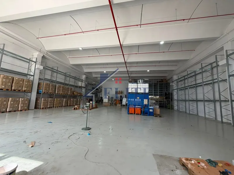 Warehouse for rent in Autostrada Tirane - Durres, Tirana, 897 m²