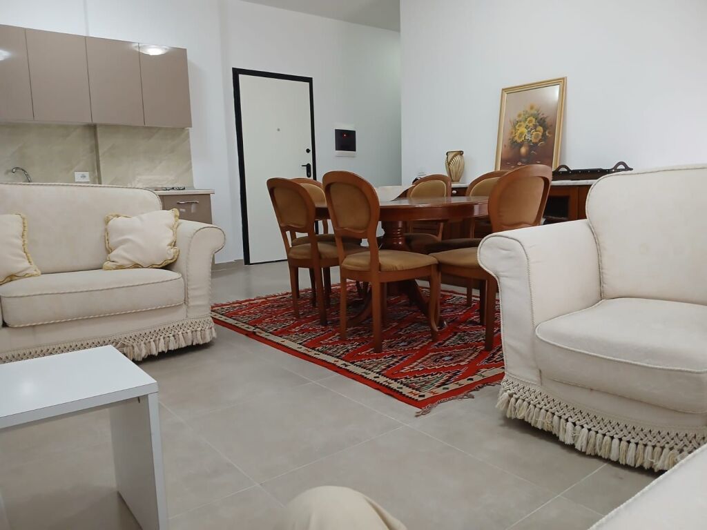 Apartment 2+1 for rent in Rruga 5 Maji, Tirana, 103 m². Photo 3 of 3
